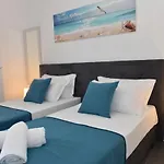 Amar Rooms